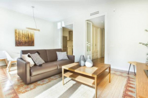 4bedroom apart with balcony in Las Ramblas 3-2